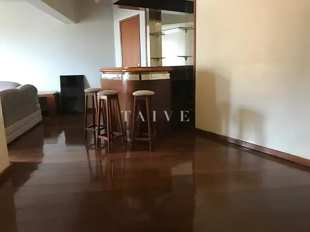 Apartamento 4 quartos e 3 banheiros, à venda, no bairro Vitória em Londrina