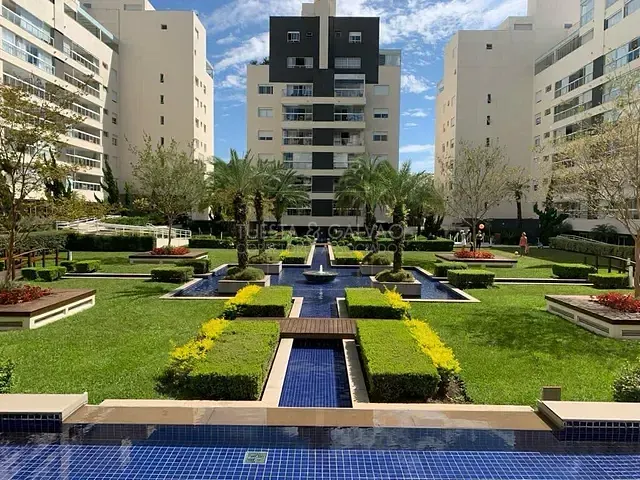 Apartamento com 158m² 3 quartos e 4 banheiros, à venda, no bairro Água Verde em Curitiba