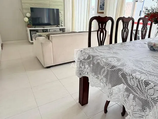 Apartamento 2 quartos e 1 banheiro, à venda, no bairro Brotas em Salvador