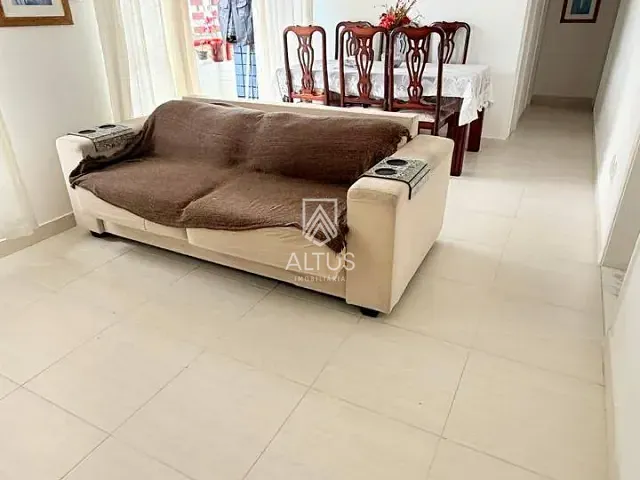 Apartamento 2 quartos e 1 banheiro, à venda, no bairro Brotas em Salvador