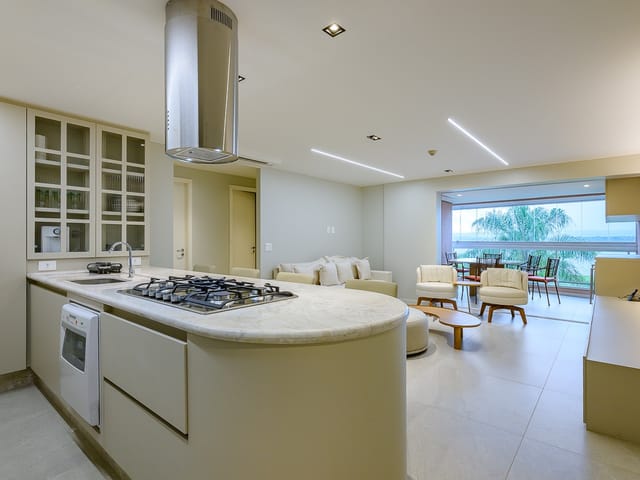 Apartamento 3 quartos e 3 banheiros, para alugar, no bairro Asa Norte em Brasília