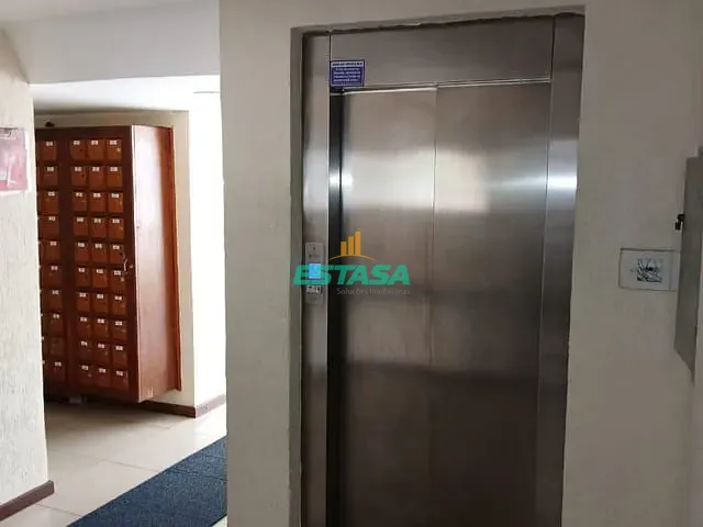 Apartamento 2 quartos e 1 banheiro, para alugar, no bairro Jacarepaguá em Rio de Janeiro