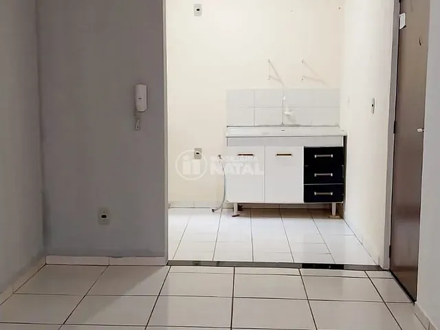 Apartamento com 60m² 2 quartos e 1 banheiro, à venda, no bairro Perobinha em Londrina