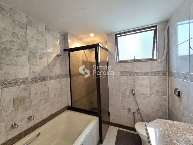 Apartamento com 140m² 3 quartos e 2 banheiros, à venda, no bairro Centro em Juiz de Fora