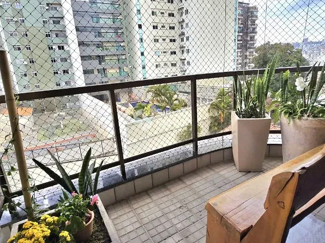 Apartamento com 140m² 3 quartos e 2 banheiros, à venda, no bairro Centro em Juiz de Fora