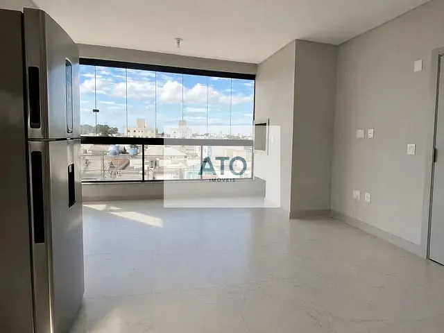 Apartamento 2 quartos e 1 banheiro, para alugar, no bairro Universitário em Tijucas