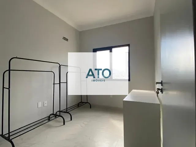 Apartamento 2 quartos e 1 banheiro, para alugar, no bairro Universitário em Tijucas
