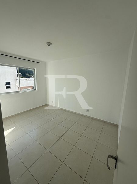 Apartamento para alugar com 2 quartos, 52m² - Foto 13