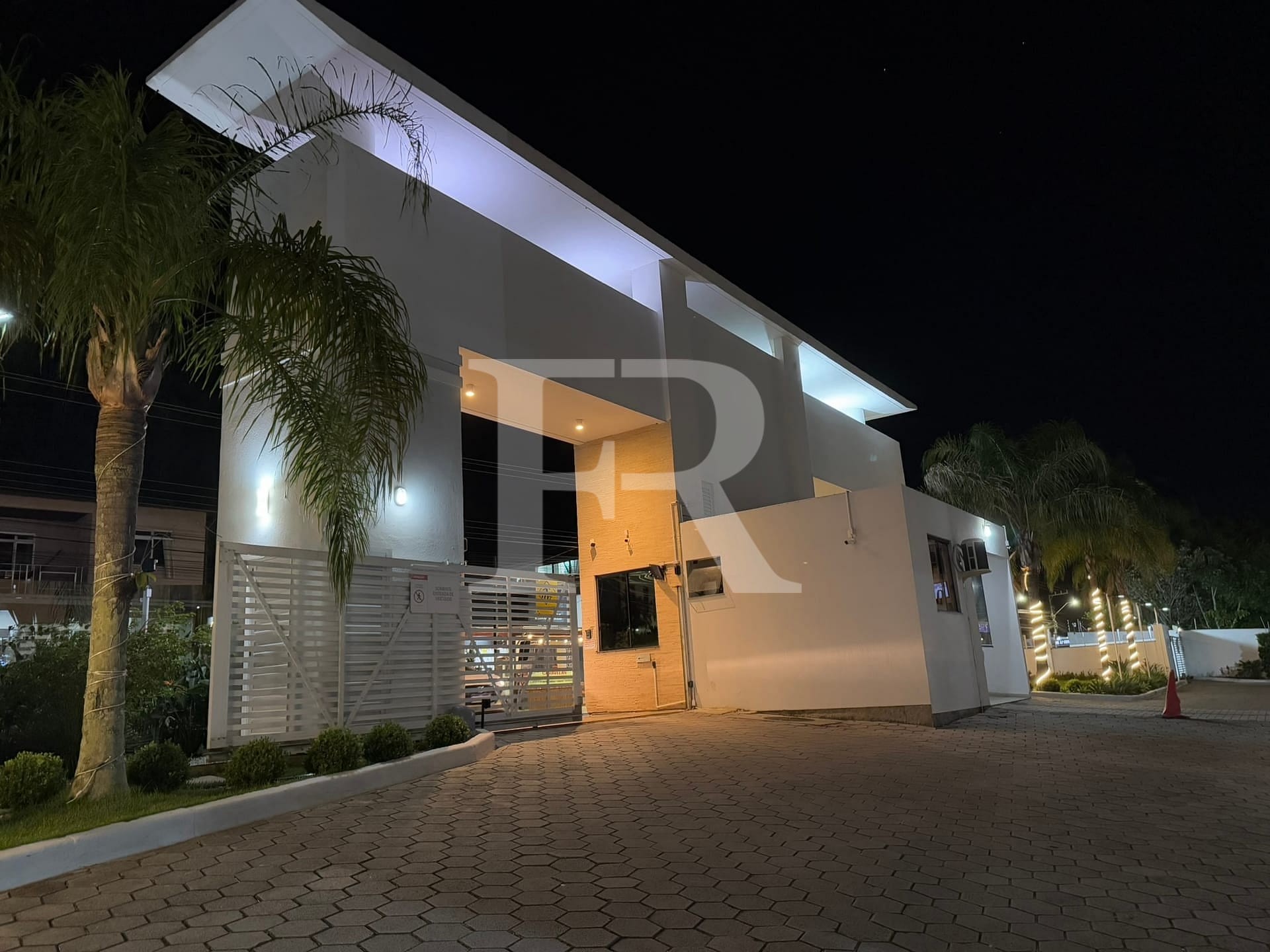 Apartamento para alugar com 2 quartos, 52m² - Foto 28