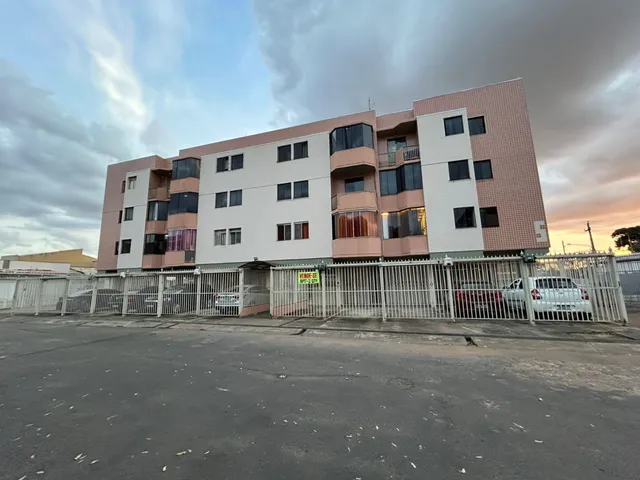 Apartamento 2 quartos e 2 banheiros, à venda, no bairro Guará I em Brasília