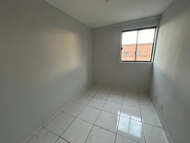 Apartamento 2 quartos e 2 banheiros, à venda, no bairro Guará I em Brasília