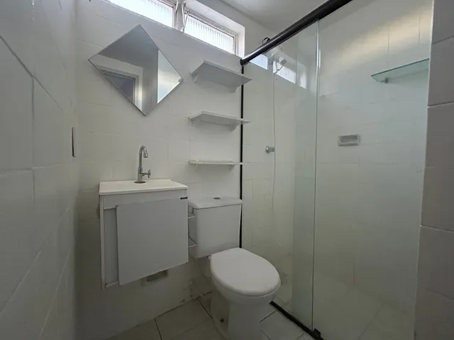 Apartamento 2 quartos e 2 banheiros, à venda, no bairro Guará I em Brasília