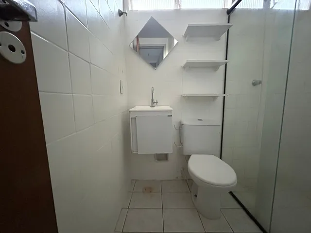 Apartamento 2 quartos e 2 banheiros, à venda, no bairro Guará I em Brasília