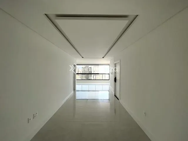 Apartamento com 176m² 3 quartos e 4 banheiros, à venda, no bairro Perequê em Porto Belo