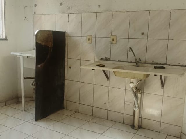 Apartamento 2 quartos e 1 banheiro, à venda, no bairro Paciência em Rio de Janeiro