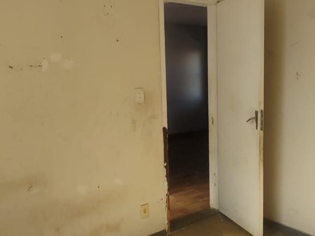 Apartamento 2 quartos e 1 banheiro, à venda, no bairro Paciência em Rio de Janeiro