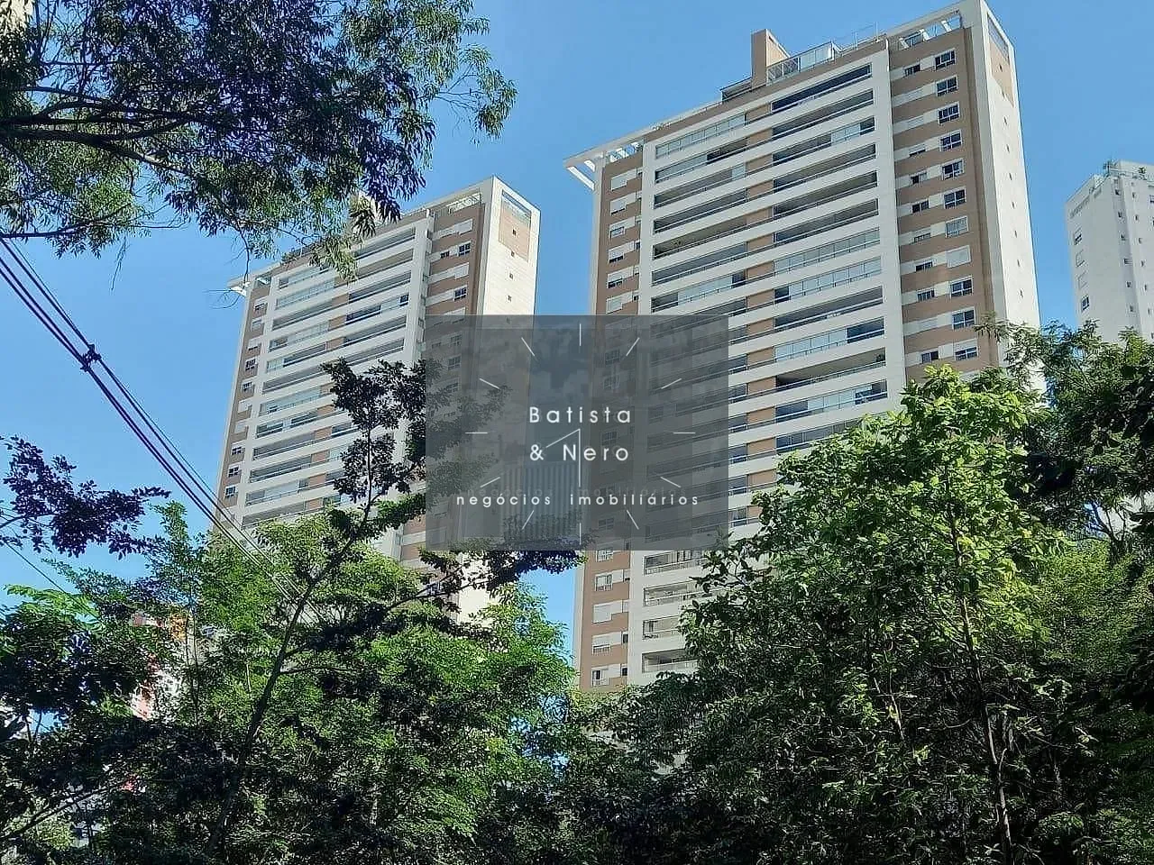 Apartamento, 3 quartos, 211 m² - Foto 1