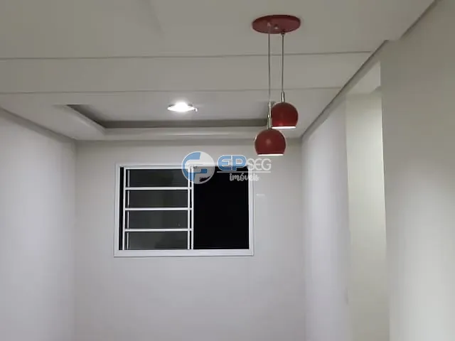 Apartamento 2 quartos e 1 banheiro, à venda, no bairro Jardim Maria Luiza em Londrina