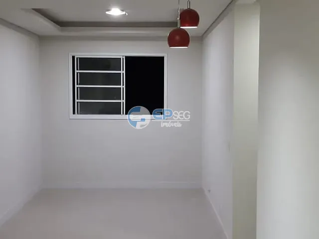 Apartamento 2 quartos e 1 banheiro, à venda, no bairro Jardim Maria Luiza em Londrina