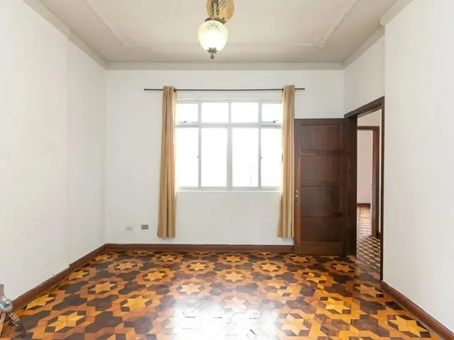 Apartamento 2 quartos e 1 banheiro, à venda, no bairro Centro em Curitiba