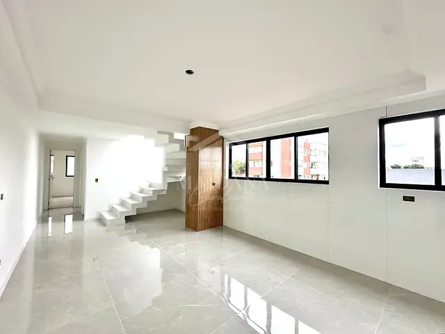Apartamento com 134m² 3 quartos e 2 banheiros, à venda, no bairro Cruzeiro em São José dos Pinhais