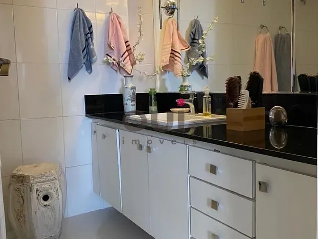 Apartamento 3 quartos e 4 banheiros, à venda, no bairro Itaim Bibi em São Paulo