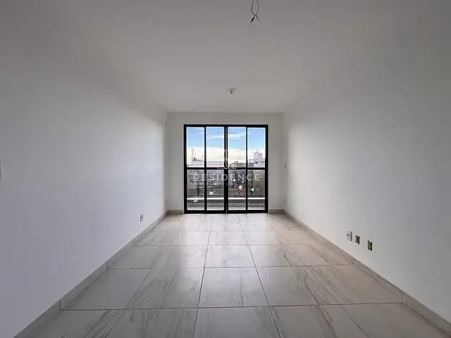 Apartamento 2 quartos e 2 banheiros, à venda, no bairro Monte Castelo em Volta Redonda