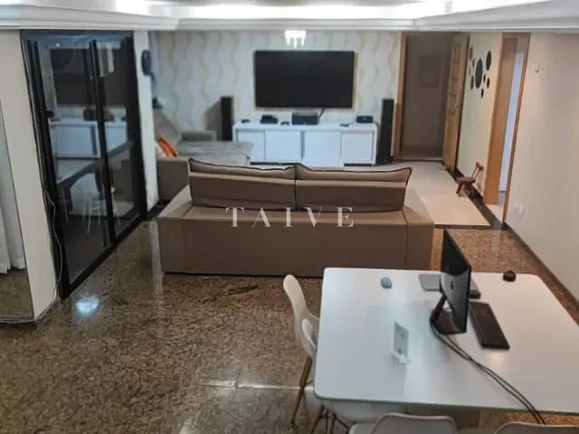 Apartamento 4 quartos e 6 banheiros, à venda, no bairro Centro em Londrina