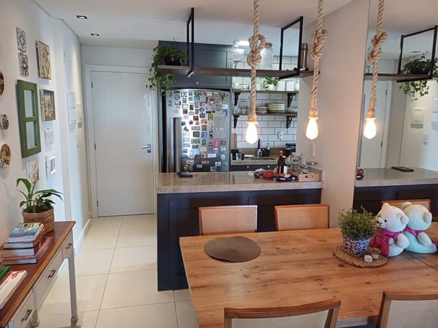 Apartamento 2 quartos e 2 banheiros, à venda, no bairro Vila Operária em Itajaí