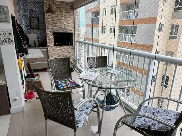 Apartamento 3 quartos e 3 banheiros, à venda, no bairro Brotas em Salvador
