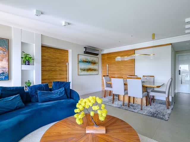 Apartamento 4 quartos e 4 banheiros, à venda, no bairro Zona Industrial (Guará) em Brasília