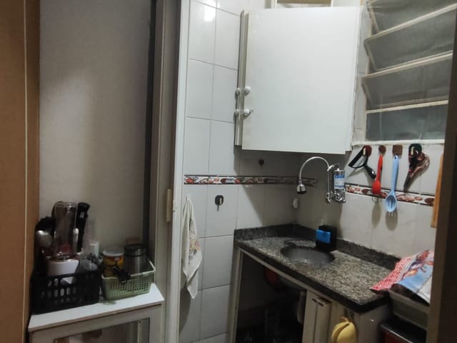 Apartamento 1 quarto e 1 banheiro, à venda, no bairro Catete em Rio de Janeiro