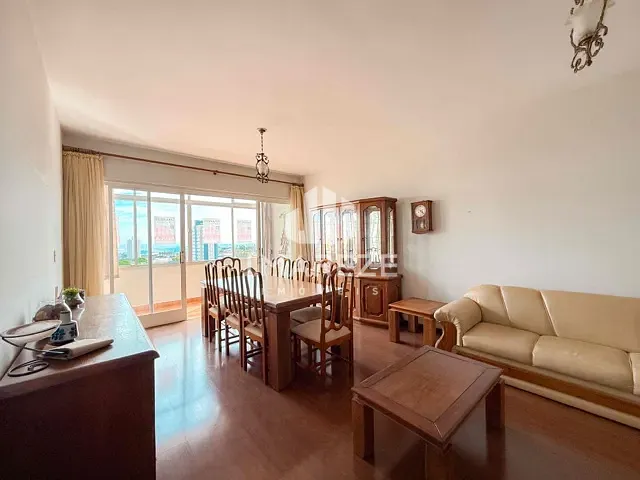 Apartamento 3 quartos e 2 banheiros, à venda ou para alugar, no bairro Centro em Apucarana