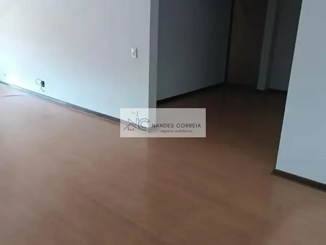 Apartamento 3 quartos e 2 banheiros, à venda, no bairro Vila Larsen 1 em Londrina