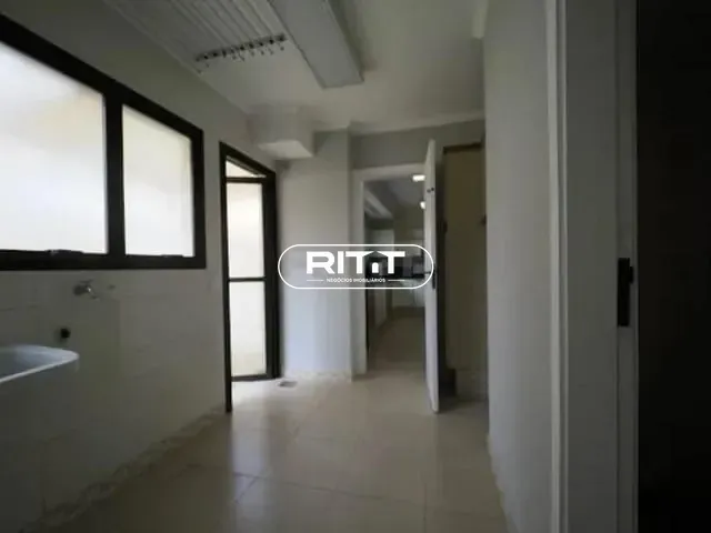 Apartamento com 226m² 4 quartos e 5 banheiros, à venda, no bairro Cambuí em Campinas