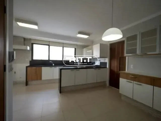 Apartamento com 226m² 4 quartos e 5 banheiros, à venda, no bairro Cambuí em Campinas