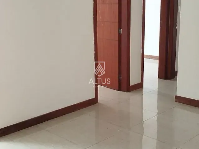 Apartamento 3 quartos e 2 banheiros, à venda, no bairro Brotas em Salvador