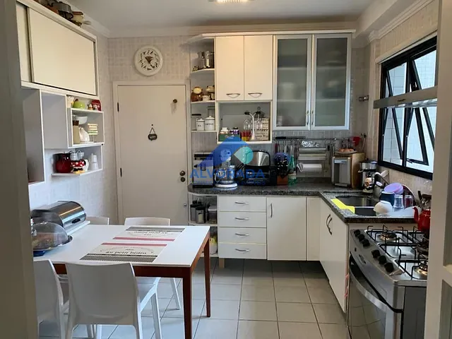 Apartamento 4 quartos e 2 banheiros, à venda, no bairro Vila Ema em São José dos Campos