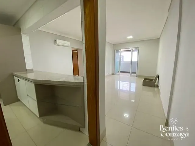 Apartamento com 189m² 3 quartos e 2 banheiros, à venda, no bairro Zona 01 em Maringá