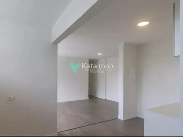 Apartamento 3 quartos e 2 banheiros, para alugar, no bairro Moema em São Paulo