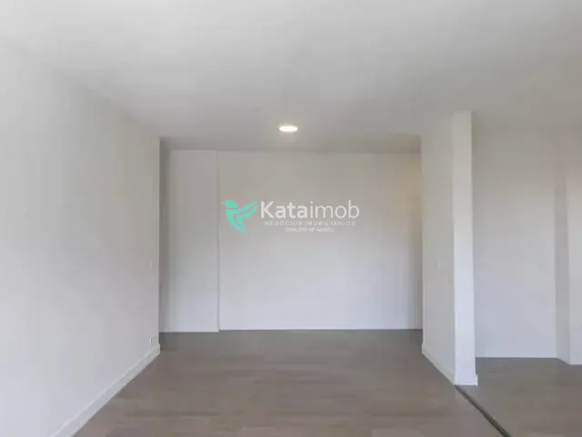 Apartamento 3 quartos e 2 banheiros, para alugar, no bairro Moema em São Paulo