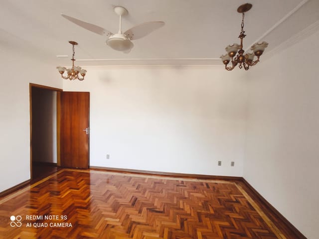 Foto do Apartamento - Apartamento à venda - R$. 270.000,00, no  Edifício Vânia Cristina, próximo ao PLAZA SHOPPING, com elevador, 03 quartos, no centro de Londrina, PR | Grupo Mitral Imóveis
