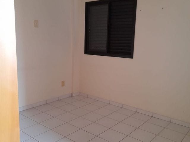 Foto do Apartamento - Edificio Lago D Ouro- Apartamento á venda com 2 dormitórios, 1 vaga - Centro, Londrina/Pr | Premier Imóveis
