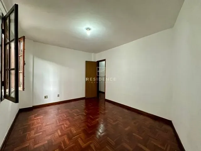Apartamento 2 quartos e 1 banheiro, à venda, no bairro Centro em Barra Mansa