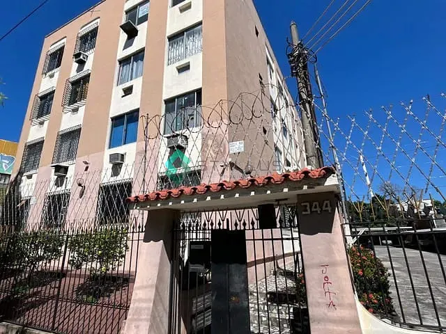 Apartamento com 56m² 2 quartos e 1 banheiro, para alugar, no bairro Encantado em Rio de Janeiro