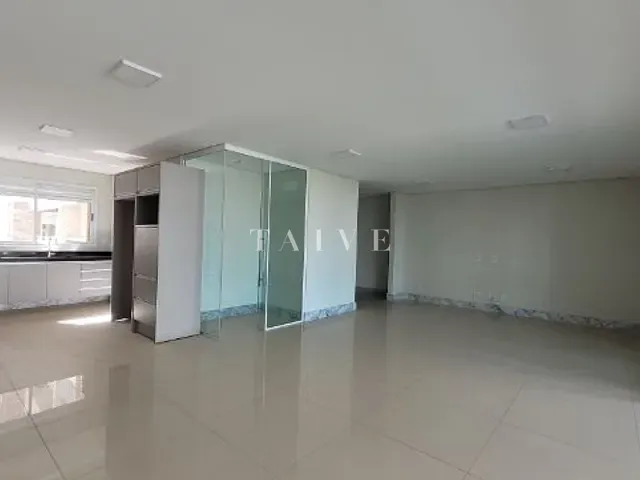 Apartamento com 247m² 3 quartos e 5 banheiros, à venda, no bairro Gleba Fazenda Palhano em Londrina
