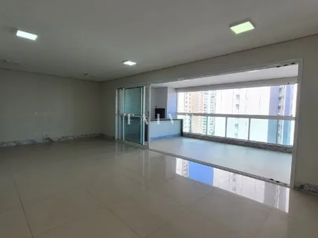 Apartamento com 247m² 3 quartos e 5 banheiros, à venda, no bairro Gleba Fazenda Palhano em Londrina