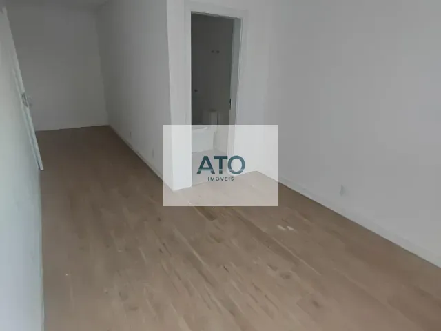 Apartamento 2 quartos e 2 banheiros, para alugar, no bairro Centro em Tijucas