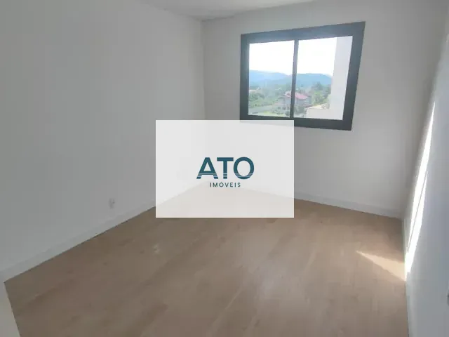 Apartamento 2 quartos e 2 banheiros, para alugar, no bairro Centro em Tijucas