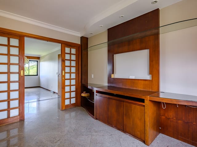 Apartamento 3 quartos e 5 banheiros, à venda, no bairro Asa Norte em Brasília